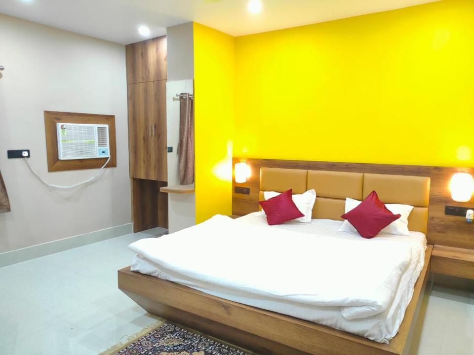 Hotel Vaishnavi Near Baba Dham Temple Deoghar Eksteriør bilde